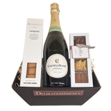 Gavekurv med økologisk cava, Summerbird chokolade og Bagsværd Lakrids