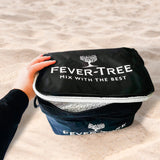 Fever Tree Køletaske med gin og tonic. Sammensæt en lækker gin og tonic gave i denne fede køletaske fra Fever Tree.